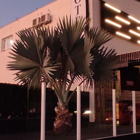 Vespasiano Hotel Telemaco Borba Ngoại thất bức ảnh